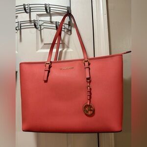 Michael Kors Jet Set Travel Medium Tote in Coral